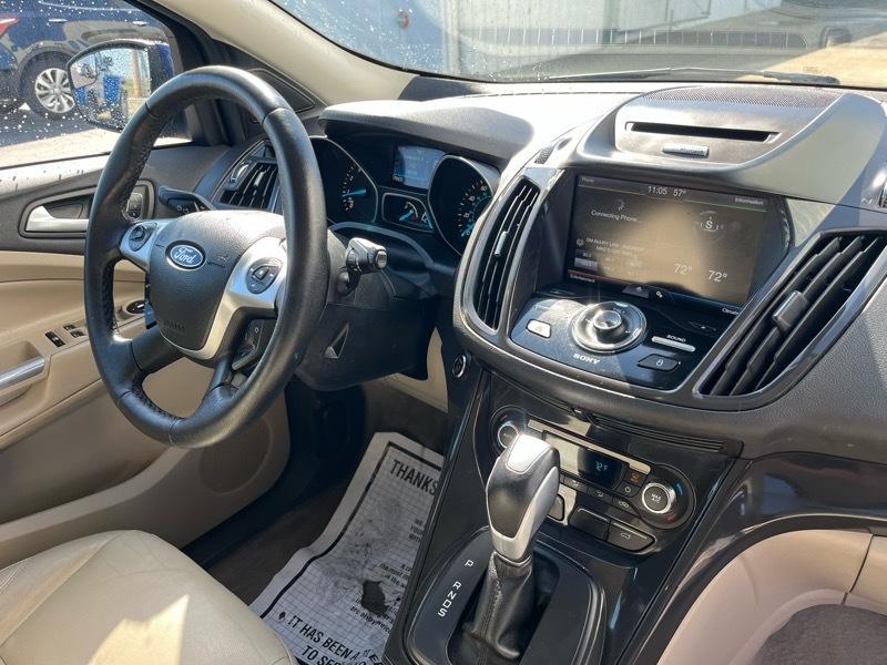 Ford Escape Titanium 4WD 2014