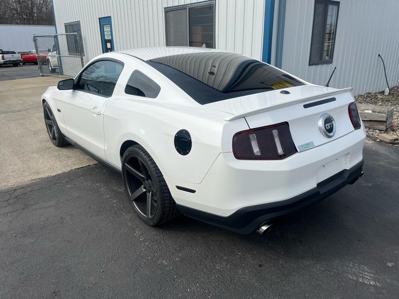 Ford Mustang GT Coupe 2011