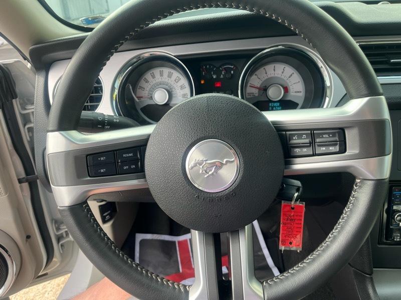 Ford Mustang GT Coupe 2011