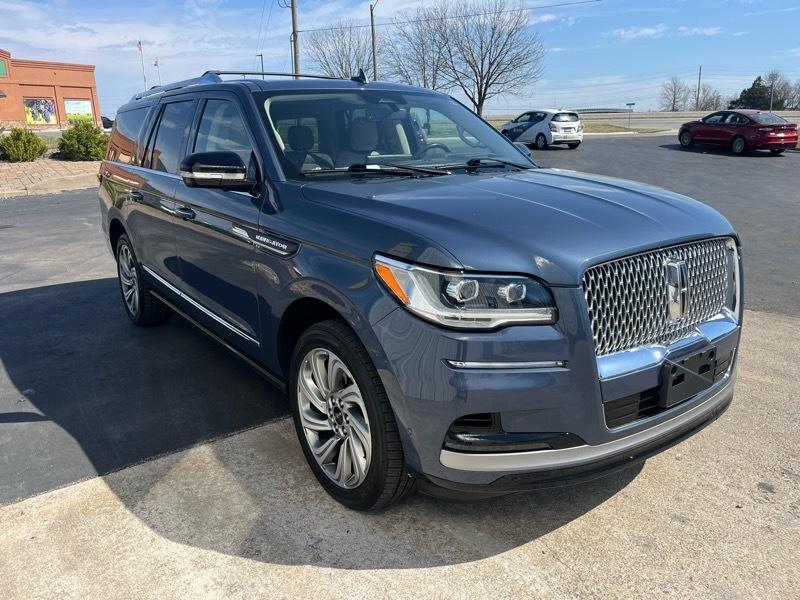 Lincoln Navigator L Reserve 4WD 2022