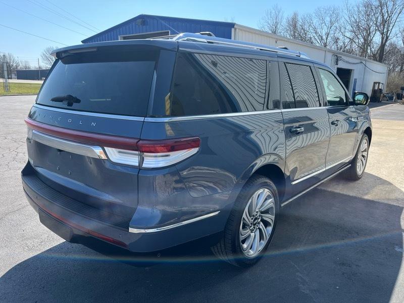 Lincoln Navigator L Reserve 4WD 2022