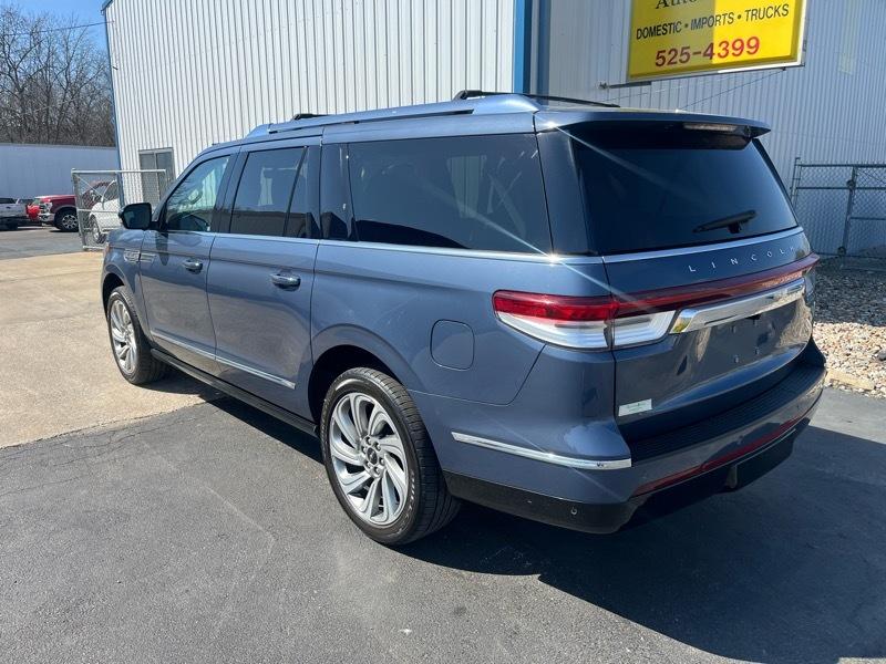 Lincoln Navigator L Reserve 4WD 2022