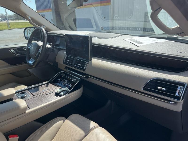 Lincoln Navigator L Reserve 4WD 2022