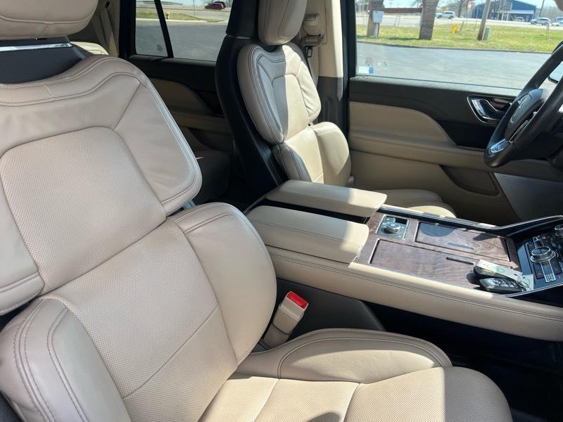 Lincoln Navigator L Reserve 4WD 2022