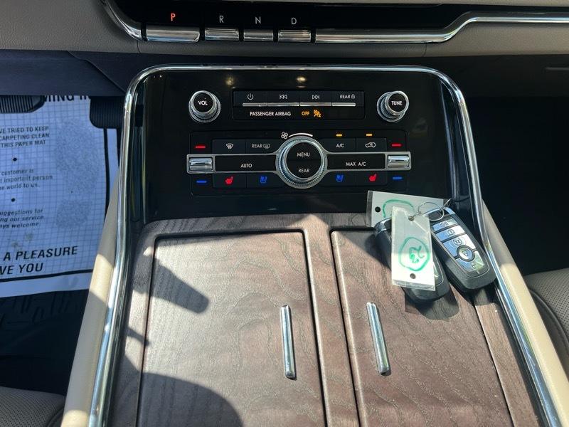 Lincoln Navigator L Reserve 4WD 2022