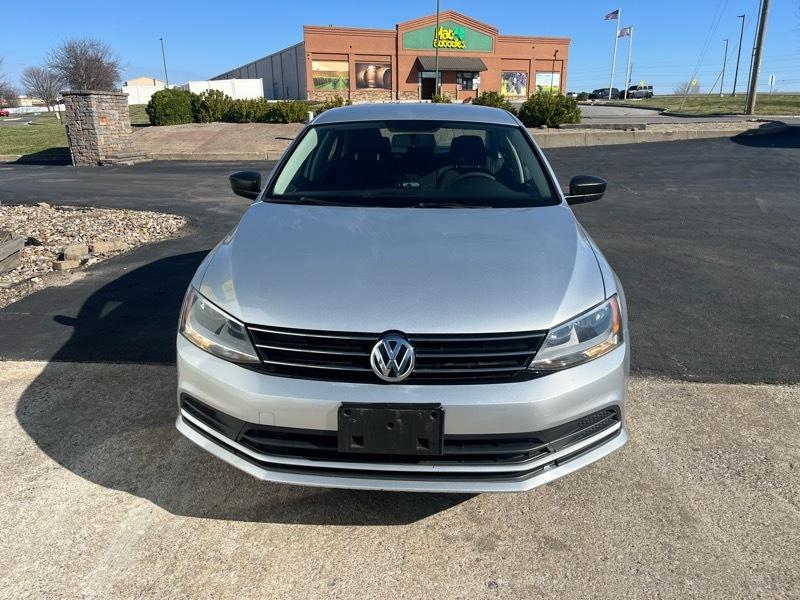 Volkswagen Jetta SE 6A 2015