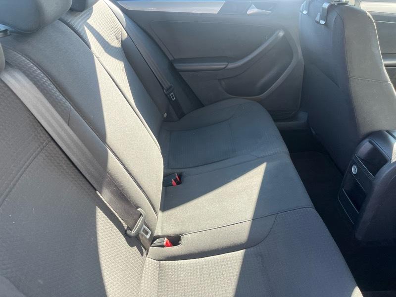 Volkswagen Jetta SE 6A 2015