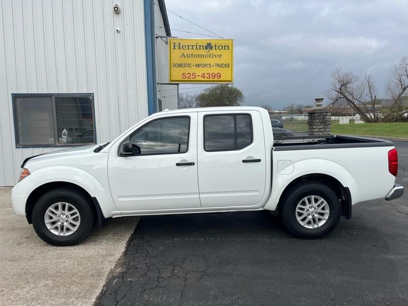 Nissan Frontier Crew Cab 4x4 SV 2018