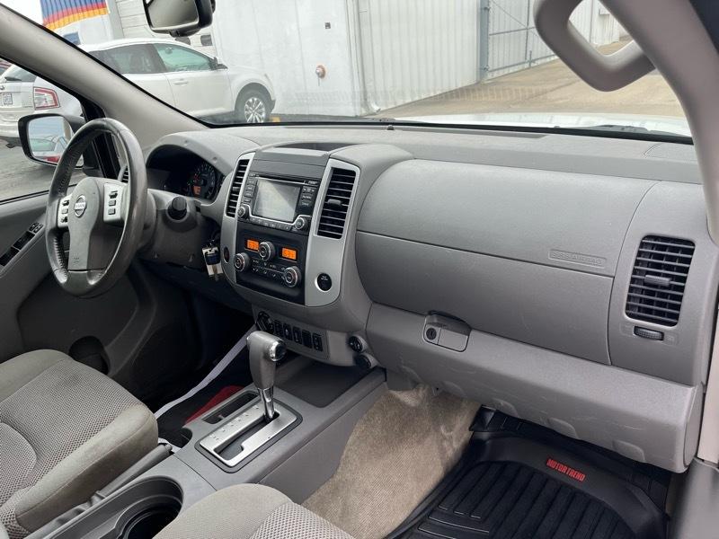 Nissan Frontier Crew Cab 4x4 SV 2018