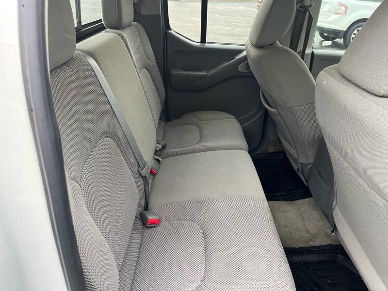 Nissan Frontier Crew Cab 4x4 SV 2018