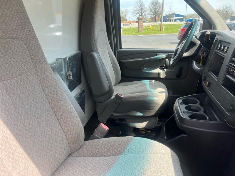 GMC Savana G3500 139 in. 2013