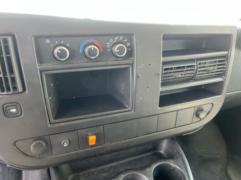 GMC Savana G3500 139 in. 2013