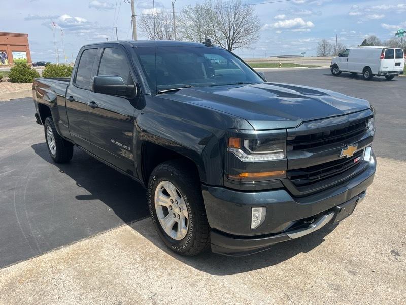 Chevrolet Silverado 1500 LT Double Cab 4WD 2017