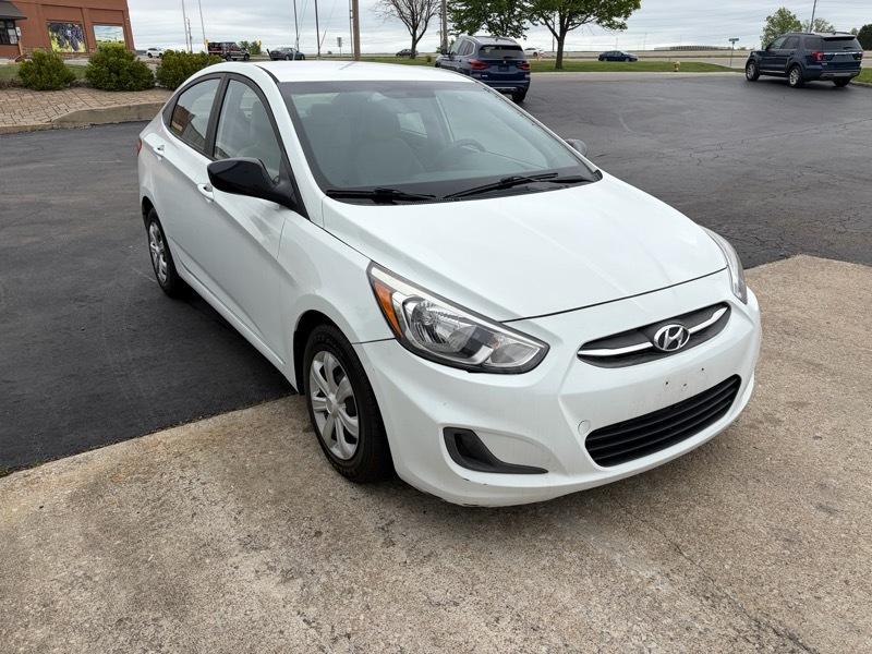 Hyundai Accent SE 4-Door 6A 2017