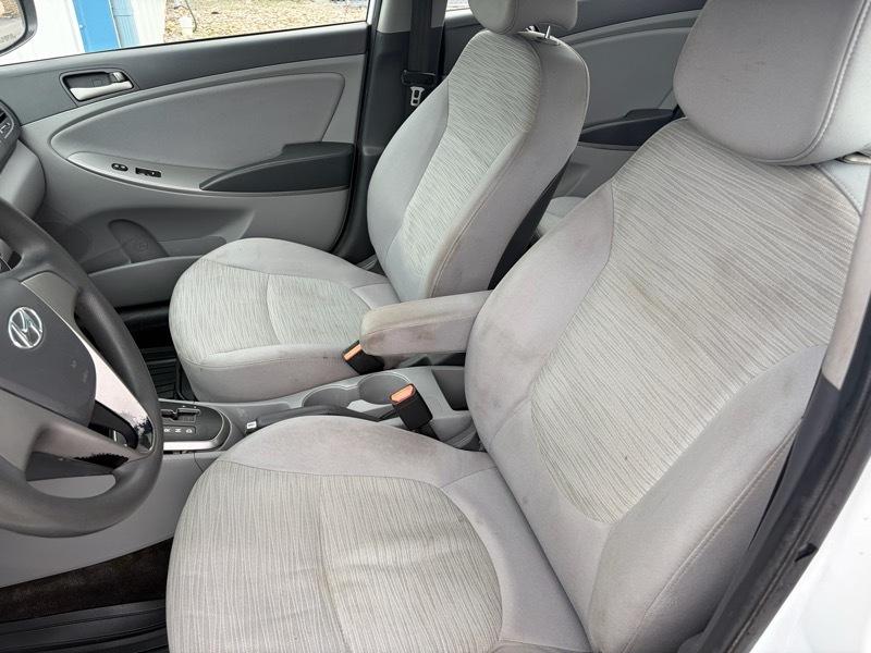 Hyundai Accent SE 4-Door 6A 2017