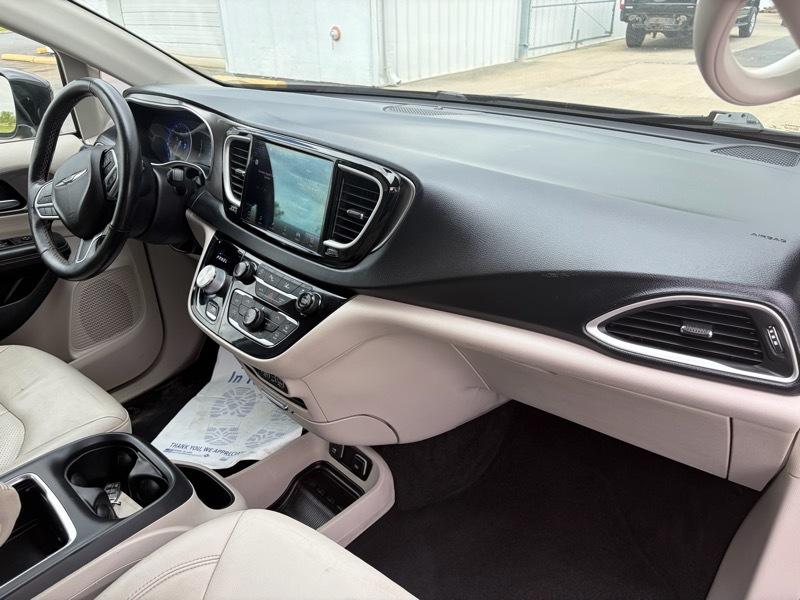 Chrysler Pacifica Touring-L 2021