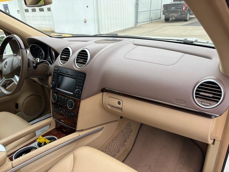 Mercedes-Benz GL-Class GL450 4MATIC 2011