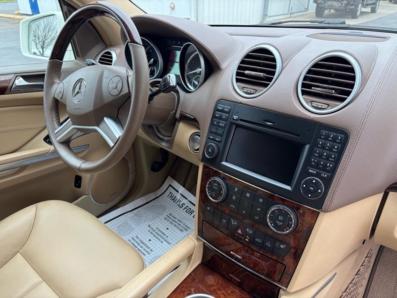 Mercedes-Benz GL-Class GL450 4MATIC 2011