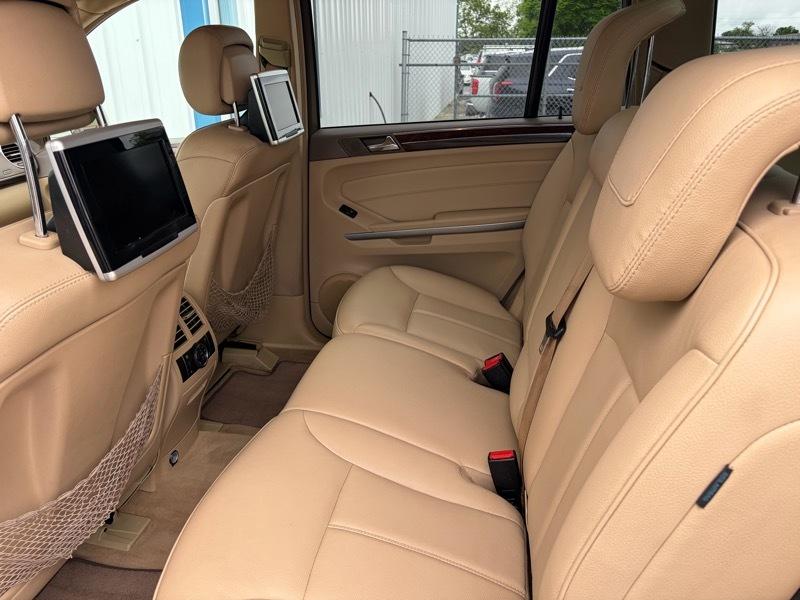 Mercedes-Benz GL-Class GL450 4MATIC 2011