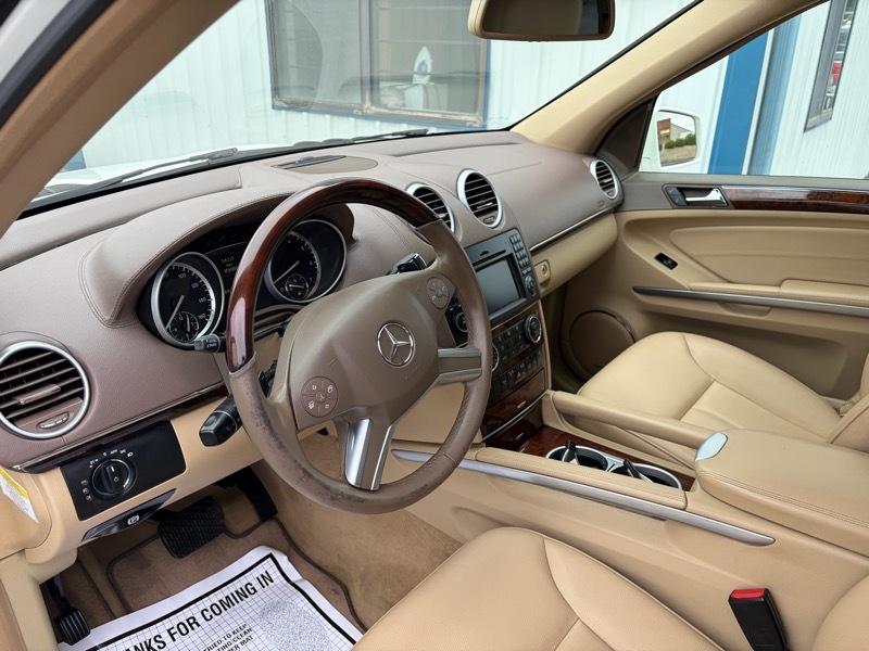 Mercedes-Benz GL-Class GL450 4MATIC 2011