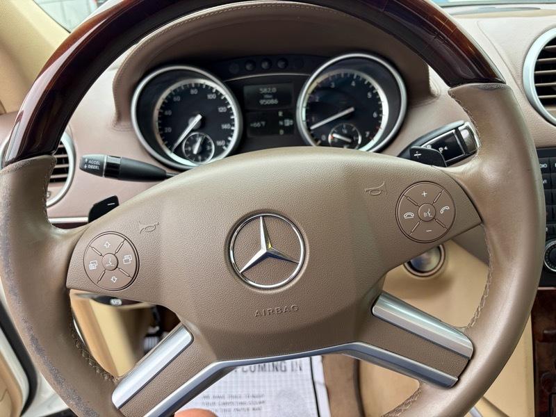 Mercedes-Benz GL-Class GL450 4MATIC 2011