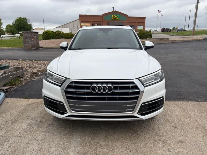 Audi Q5 2.0T Premium quattro 2020