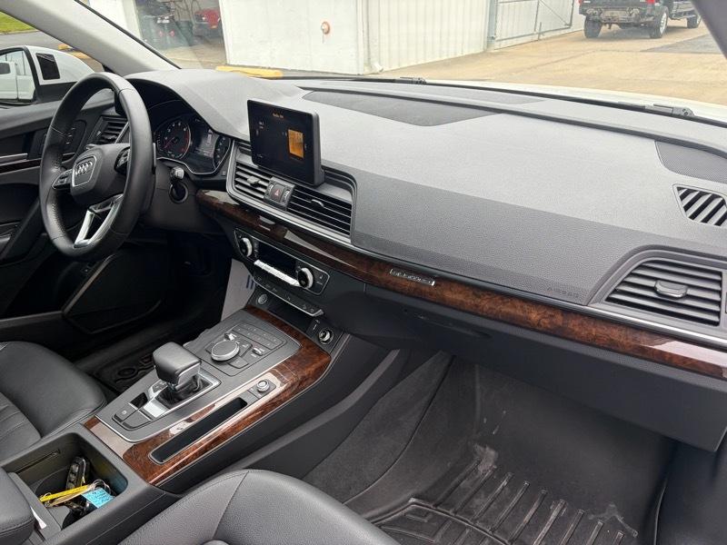 Audi Q5 2.0T Premium quattro 2020