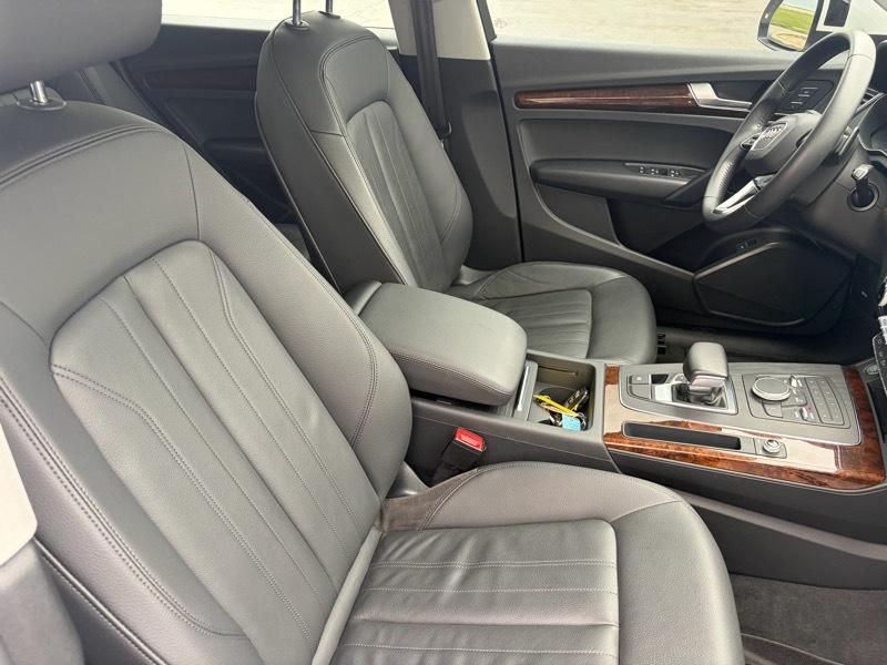 Audi Q5 2.0T Premium quattro 2020