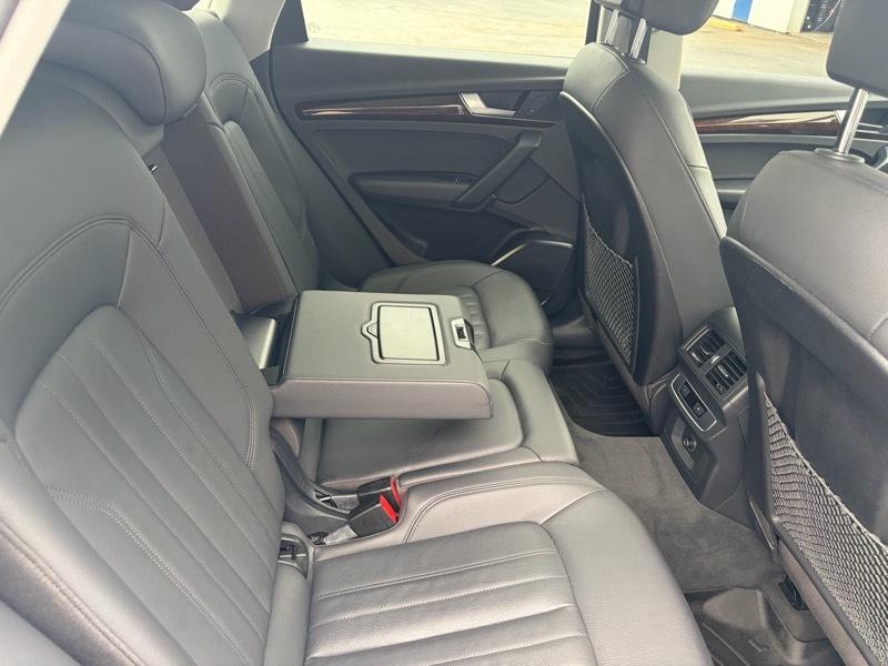 Audi Q5 2.0T Premium quattro 2020