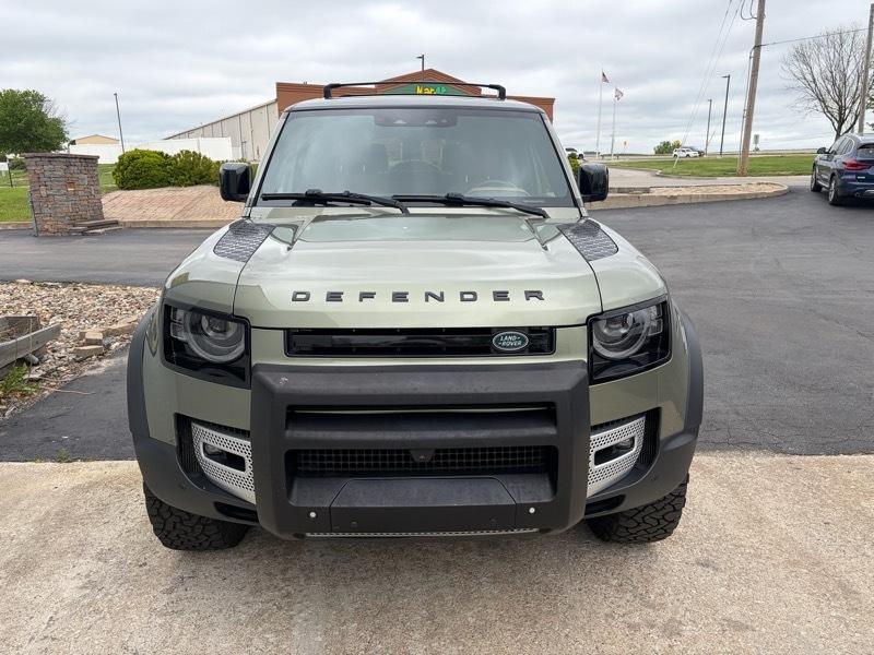 Land Rover Defender 130 SE 2023
