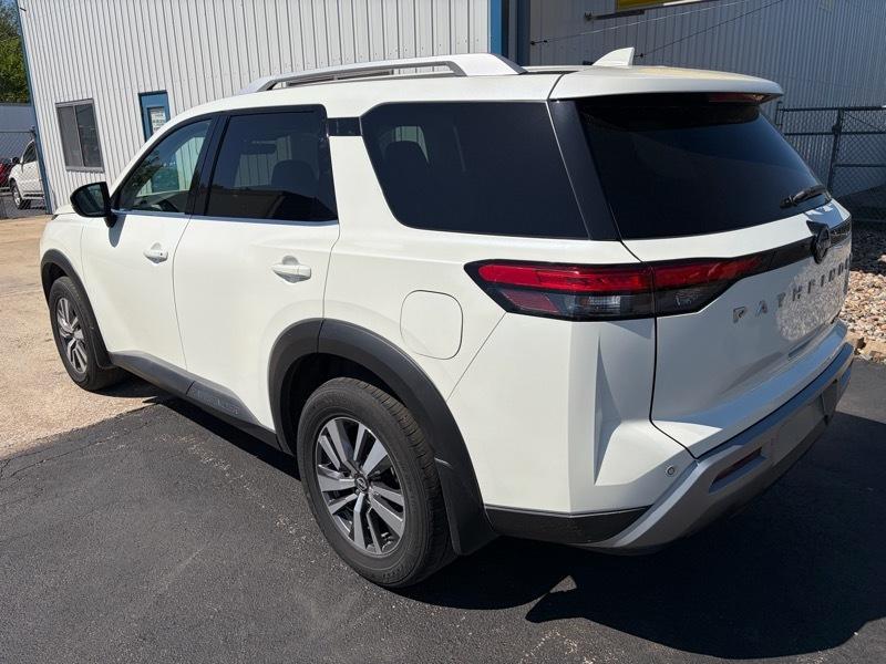 Nissan Pathfinder SL 4WD 2023