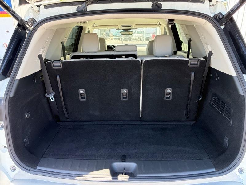 Nissan Pathfinder SL 4WD 2023