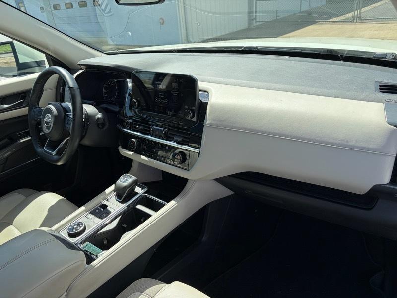 Nissan Pathfinder SL 4WD 2023