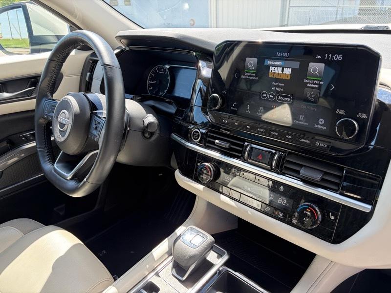 Nissan Pathfinder SL 4WD 2023