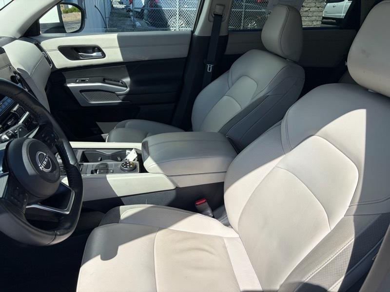 Nissan Pathfinder SL 4WD 2023