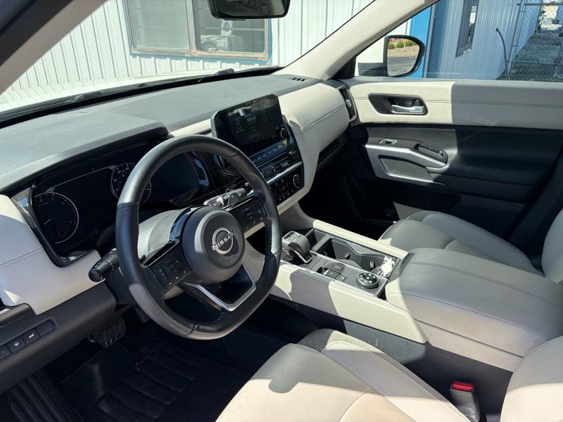 Nissan Pathfinder SL 4WD 2023