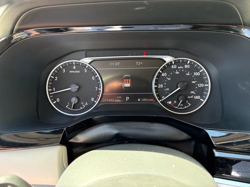 Nissan Pathfinder SL 4WD 2023