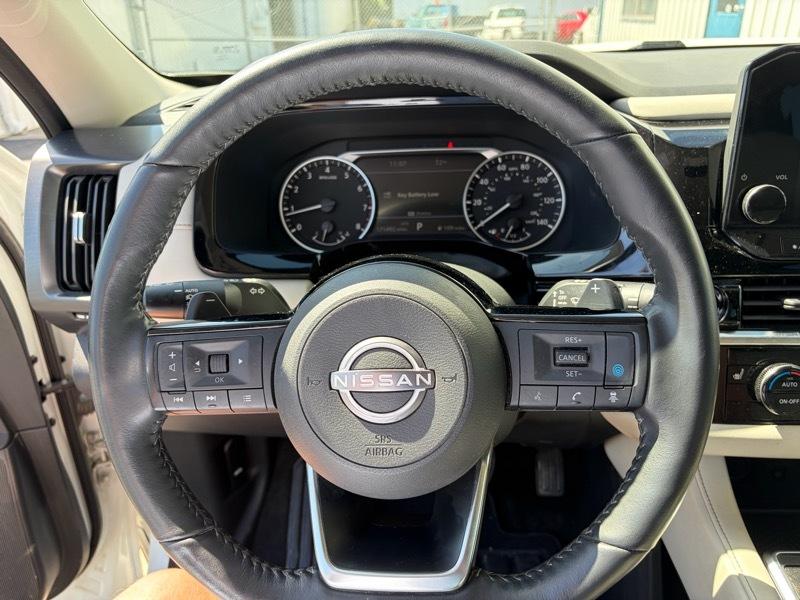 Nissan Pathfinder SL 4WD 2023