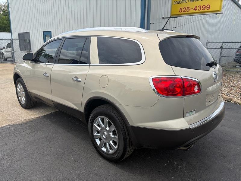 Buick Enclave Convenience FWD 2012