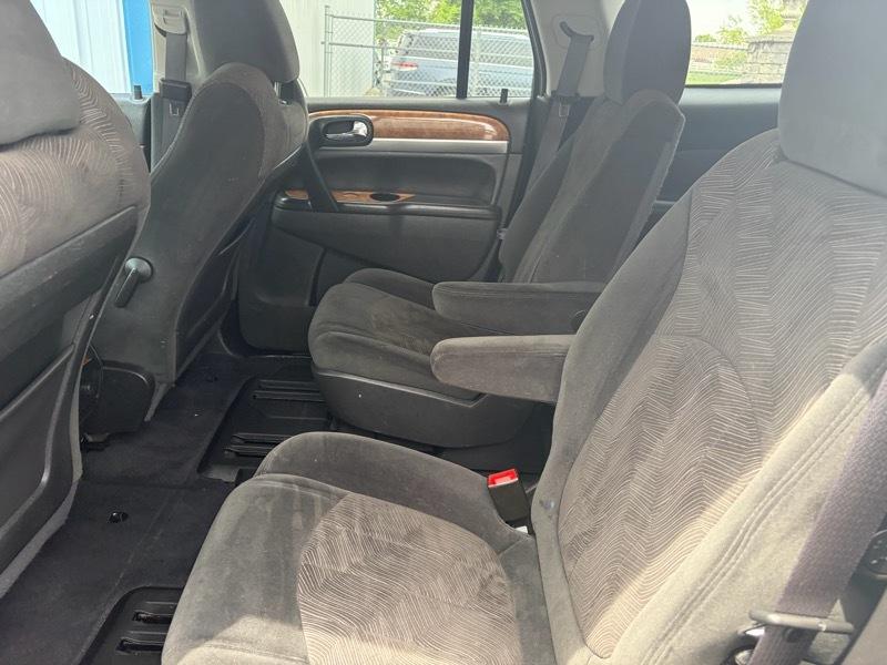 Buick Enclave Convenience FWD 2012