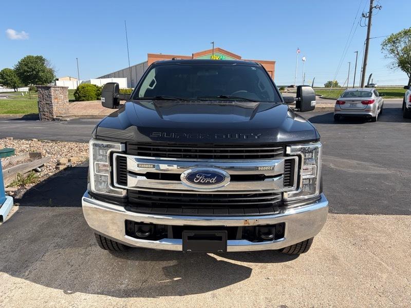 Ford F-250 SD XLT Crew Cab 4WD 2019