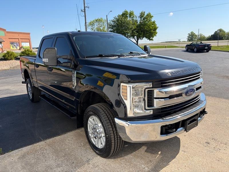 Ford F-250 SD XLT Crew Cab 4WD 2019