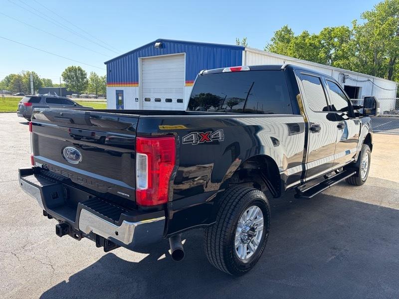 Ford F-250 SD XLT Crew Cab 4WD 2019