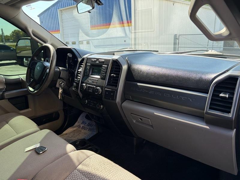Ford F-250 SD XLT Crew Cab 4WD 2019