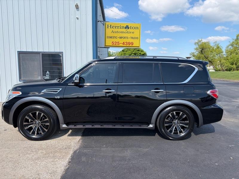 Nissan Armada Platinum AWD 2017