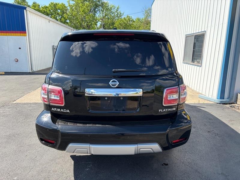 Nissan Armada Platinum AWD 2017