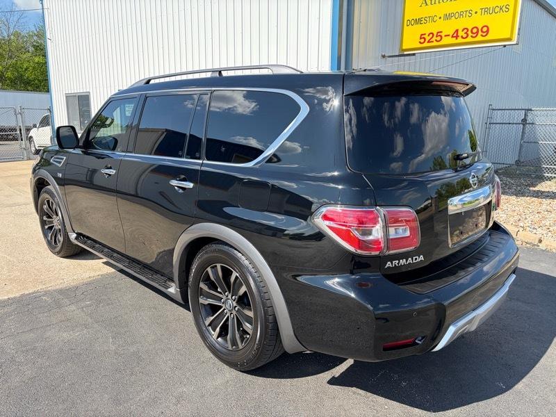 Nissan Armada Platinum AWD 2017