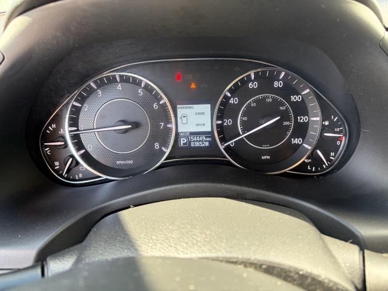 Nissan Armada Platinum AWD 2017