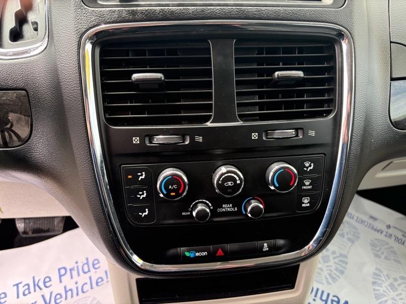 Dodge Grand Caravan SE 2019