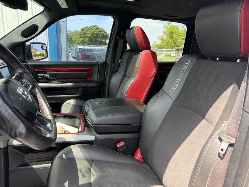 RAM 1500 Rebel Crew Cab 4WD 2016
